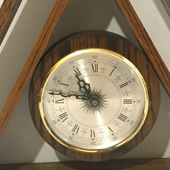 Vintage Quality Heirloom Triangular Clock Wooden - Picture 3 of 8